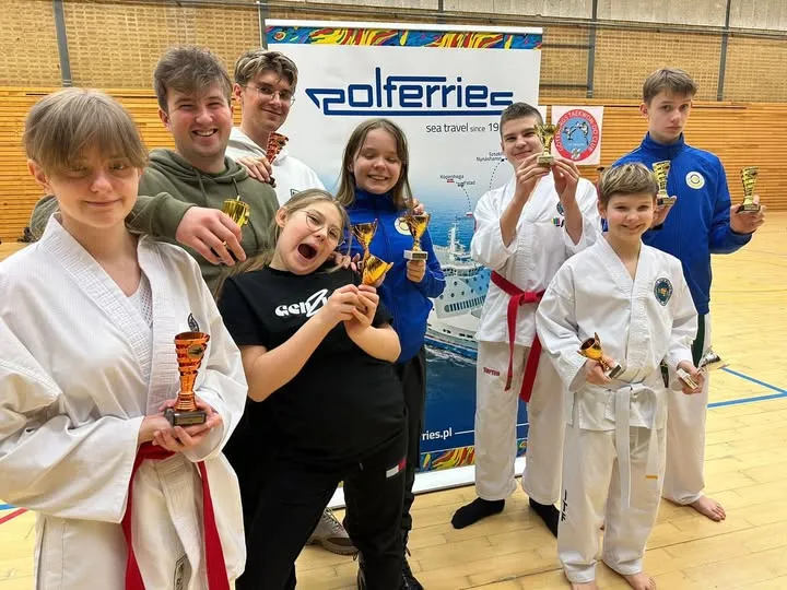 10 medali zdobyli nasi zawodnicy na Mistrzostwach Szwecji w Taekwon-do Itf w…