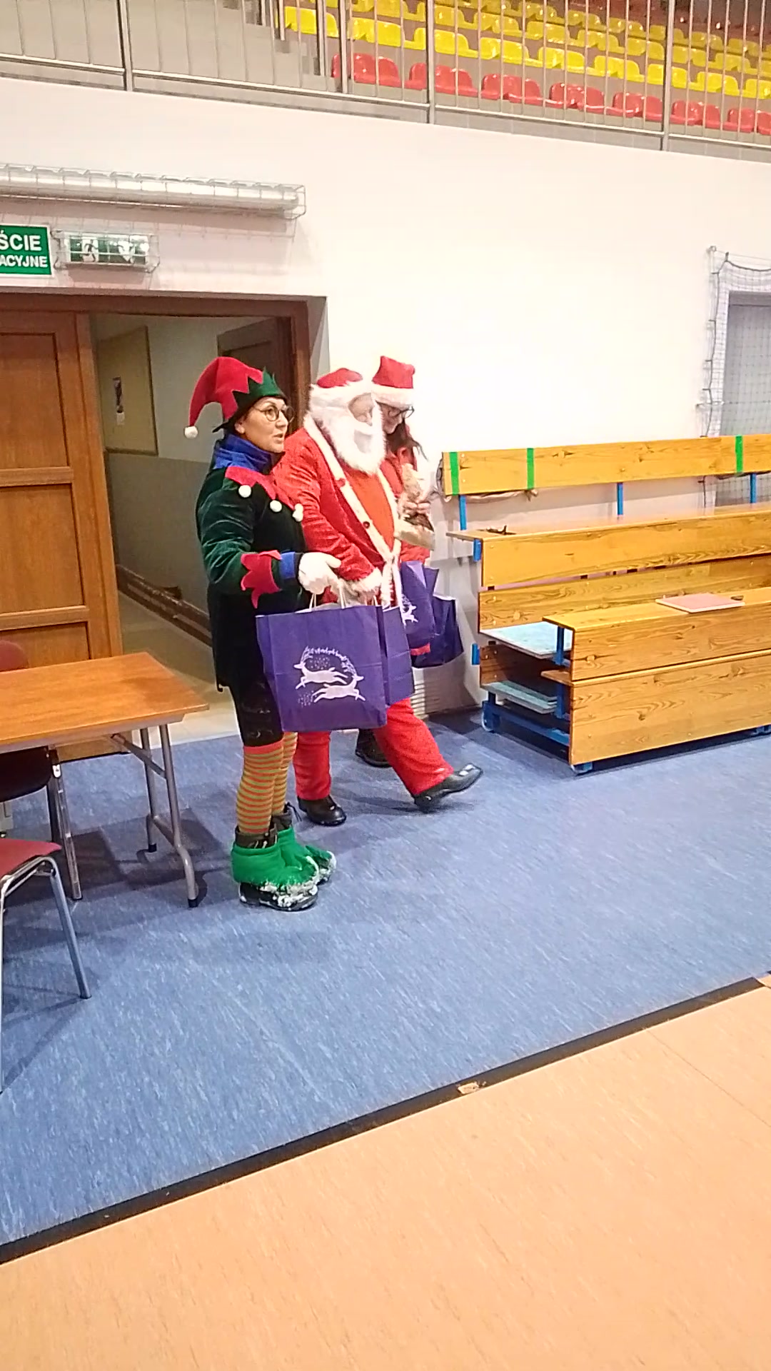 Nas też odwiedził Mikołaj.To dobry prognostyk przed egzamine...