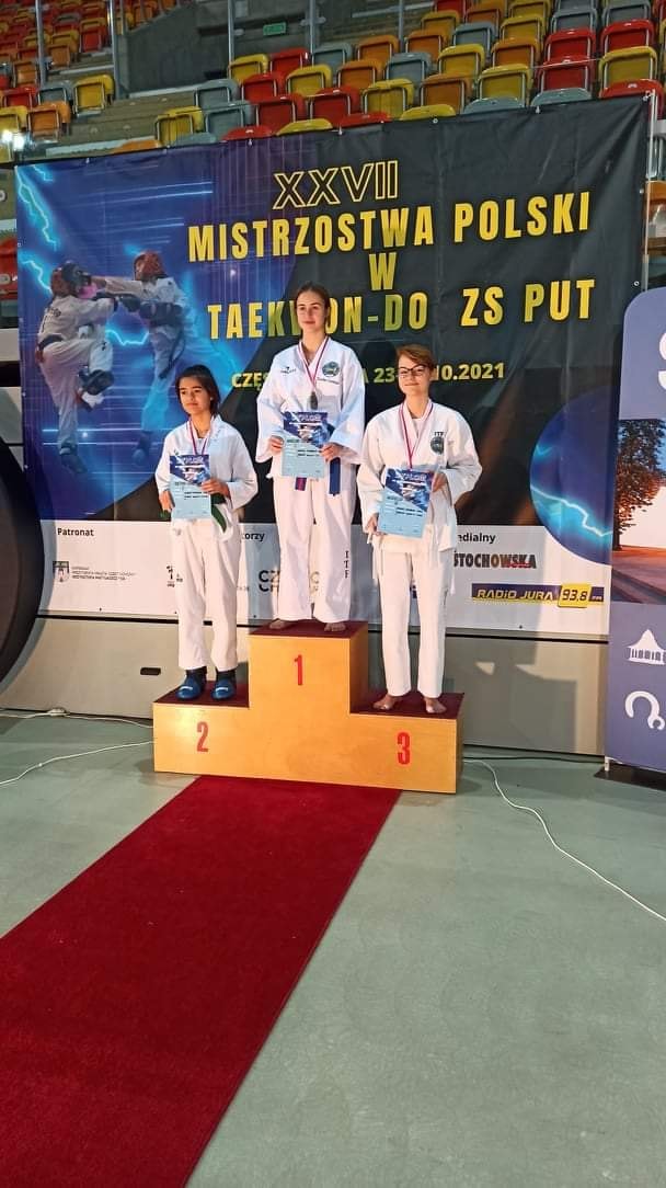 Kornelia brąz🥉🥋💪. Super! Możemy wracać do domu.