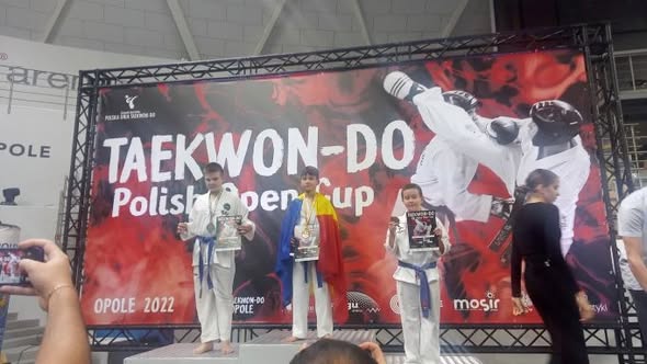 Dzisiaj pierwszy dzień zmagań w Stegu Arena Opole. Dzisiaj startowała Martynka, Amelka, Wiktor i Kuba. Zd — Klub Taekwon-do Dźwirzyno