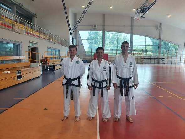 Kolejny dzień pełen wrażeń, spędzony w świetnej atmosferze z Mistrzem Jarosławem Suską.VII Dan. Dziękujem — Klub Taekwon-do Dźwirzyno