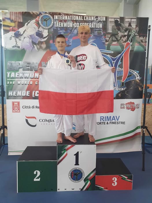 Kubuś złoto w walkach.Jest móc. — Klub Taekwon-do Dźwirzyno