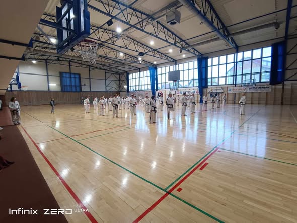 Seminarium w Ustce u Karola TKD Słupsk, TKD Ustka - Taekwon-do Kickboxing Dwumiasto .60-u uczestników od  — Klub Taekwon-do Dźwirzyno